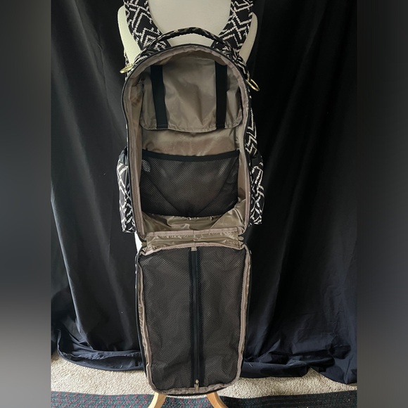 JUJUBE Be Right Back Diaper Bag Backpack - My Empress Black & White - Picture 11 of 16